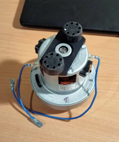 dvigatel-dlia-pylesosa-rs-rt900587-big-1