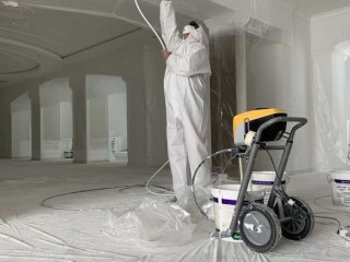 bezvozdusne-farbuvannia-stin-steli-kolon-visoka-iakist