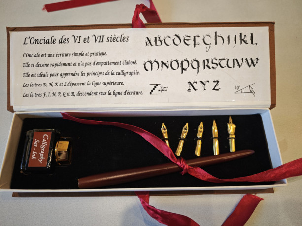 firmova-perova-rucka-rucnoyi-roboti-big-0