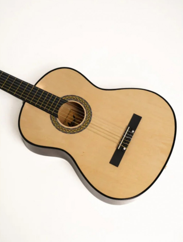 klasicna-gitara-shark-music-nova-vid-magazinu