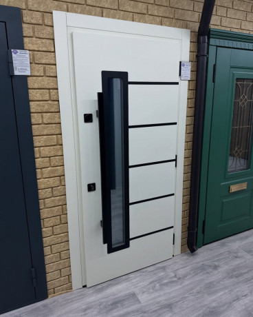 nadeznye-vxodnye-dveri-ot-proizvoditelia-v-krivom-roge-big-3