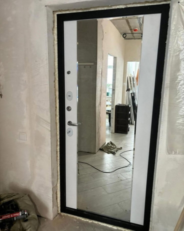 kupit-dveri-vxodnye-gotovye-ili-izgotovit-v-krivom-roge-big-3