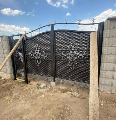 metalliceskie-vorota-v-krivom-roge-big-2