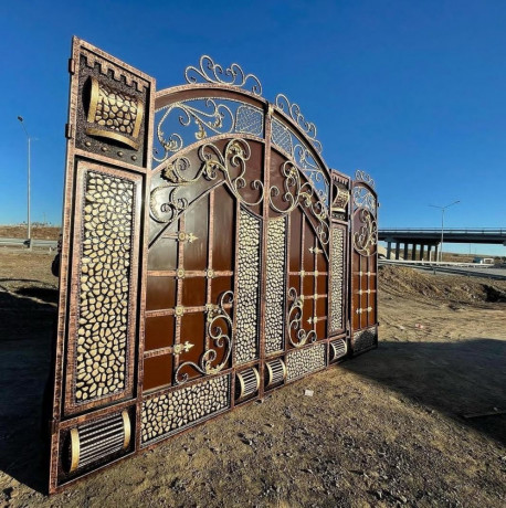 metalliceskie-vorota-v-krivom-roge-big-0