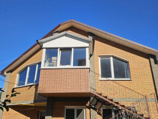 prodaz-2-poverxovogo-budinku-smt-kociubinske