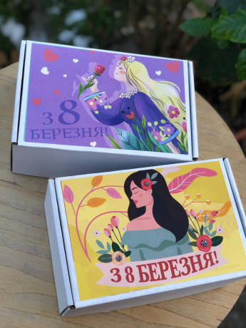 eko-risennia-korporativni-podarunki-na-8-bereznia-z-logotipom-vasoyi-kompaniyi-big-4