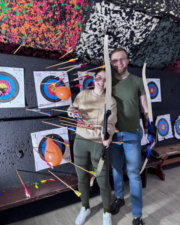 pobacennia-zi-strilboiu-z-luka-v-kijevi-nezvicainii-format-dlia-dvox-big-0