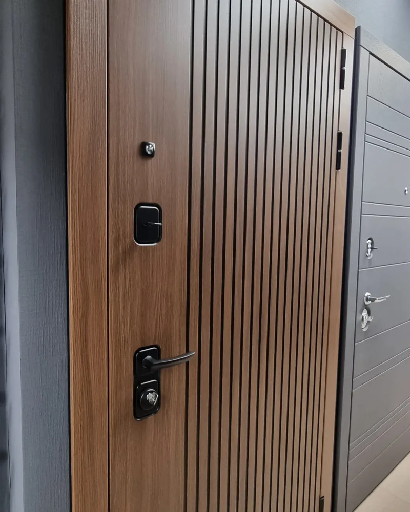 idealnye-vxodnye-dveri-2-3-mm-v-krivom-roge-big-3