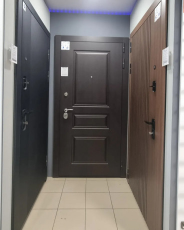idealnye-vxodnye-dveri-2-3-mm-v-krivom-roge-big-2