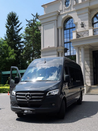 transfer-kiyiv-kisiniv-ta-do-aeroportu-kisineva-big-0
