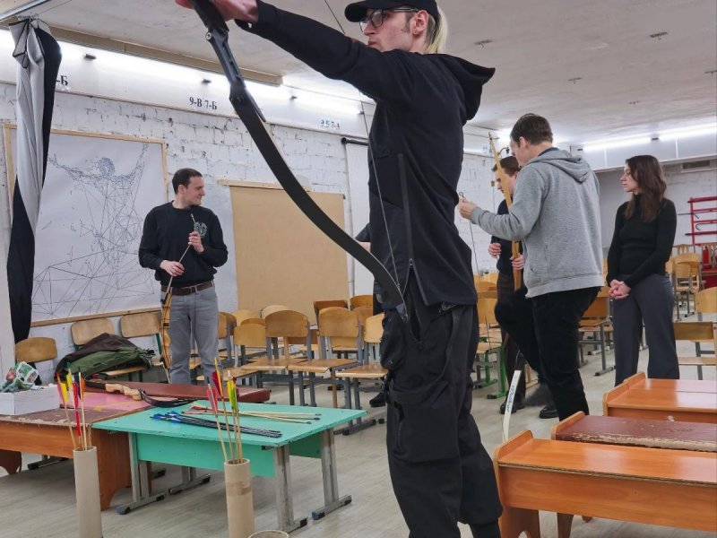 novoricnii-korporativ-u-kijevi-vlastuite-komandnii-turnir-zi-strilbi-z-luka-small-1