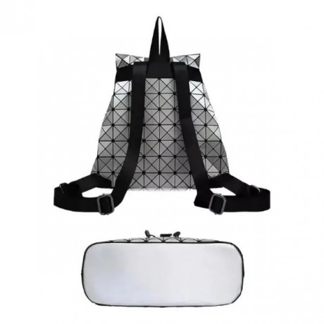 zenskaia-sumka-riukzak-geometriceskii-bb-isey-miake-seryi-big-1