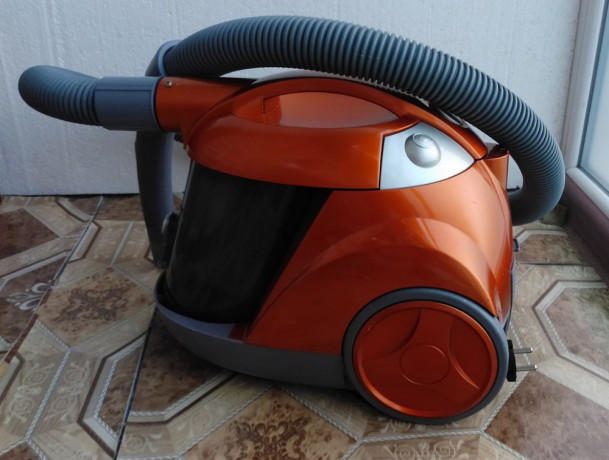 pylesos-ciklon-delfa-djc-605-big-3