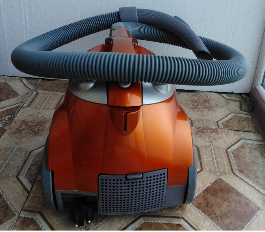 pylesos-ciklon-delfa-djc-605-big-4