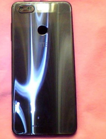 smartfon-zte-blade-v9-black-332gb-big-1